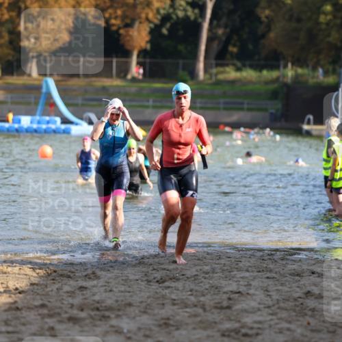 08.09.2024 - Stadtparktriathlon Michael Strokosch http://msf.ph/oto/7027828 08.09.2024 10:14:08 Schwimmen 284, 299, 311, 340, 344, 348, 1937 meine-sportfotos.de
