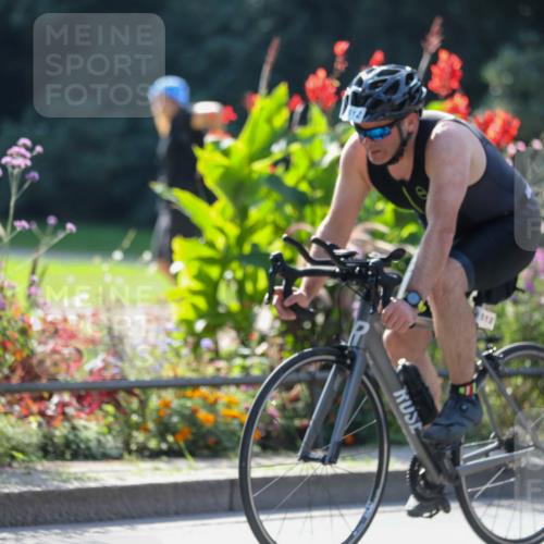 08.09.2024 - Stadtparktriathlon Zöllner http://msf.ph/oto/7027830 08.09.2024 10:57:32 Radfahren 263, 459, 460, 504, 512, 546 meine-sportfotos.de