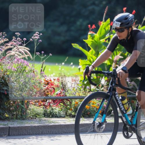 08.09.2024 - Stadtparktriathlon Zöllner http://msf.ph/oto/7027852 08.09.2024 10:57:39 Radfahren 263, 338, 394, 420, 457, 464, 483, 546 meine-sportfotos.de