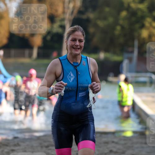 08.09.2024 - Stadtparktriathlon Michael Strokosch http://msf.ph/oto/7027865 08.09.2024 10:14:12 Schwimmen 284, 311, 340, 341, 344, 348, 1937 meine-sportfotos.de