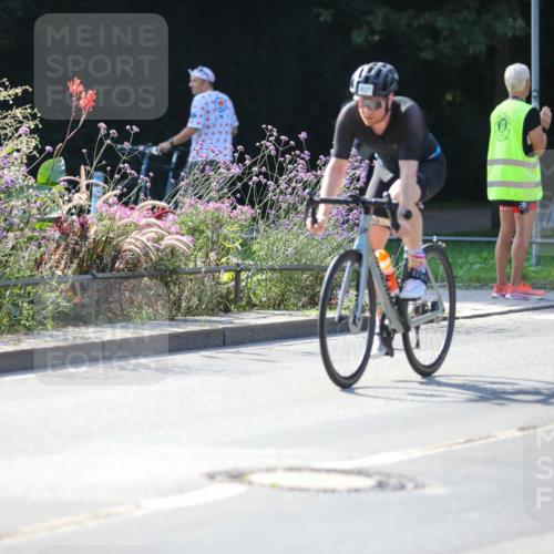 08.09.2024 - Stadtparktriathlon Zöllner http://msf.ph/oto/7027866 08.09.2024 10:57:43 Radfahren 317, 338, 394, 420, 457, 464, 483, 546 meine-sportfotos.de