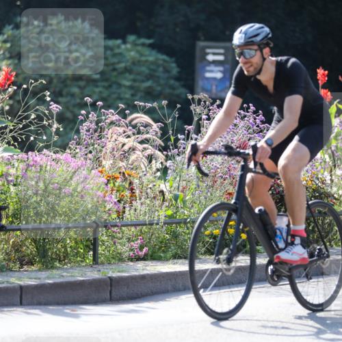 08.09.2024 - Stadtparktriathlon Zöllner http://msf.ph/oto/7027878 08.09.2024 10:57:44 Radfahren 265, 317, 338, 394, 420, 457, 464, 483, 546 meine-sportfotos.de