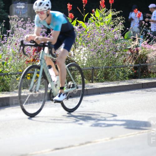 08.09.2024 - Stadtparktriathlon Zöllner http://msf.ph/oto/7027895 08.09.2024 10:57:47 Radfahren 265, 317, 338, 394, 420, 438, 453, 457, 464, 483 meine-sportfotos.de