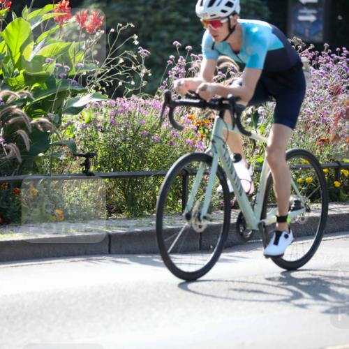 08.09.2024 - Stadtparktriathlon Zöllner http://msf.ph/oto/7027899 08.09.2024 10:57:47 Radfahren 265, 317, 338, 394, 420, 438, 453, 457, 464, 483 meine-sportfotos.de