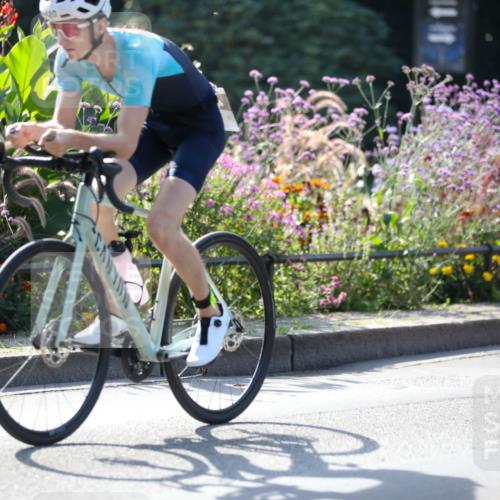 08.09.2024 - Stadtparktriathlon Zöllner http://msf.ph/oto/7027903 08.09.2024 10:57:47 Radfahren 265, 317, 338, 394, 420, 438, 453, 457, 464, 483 meine-sportfotos.de