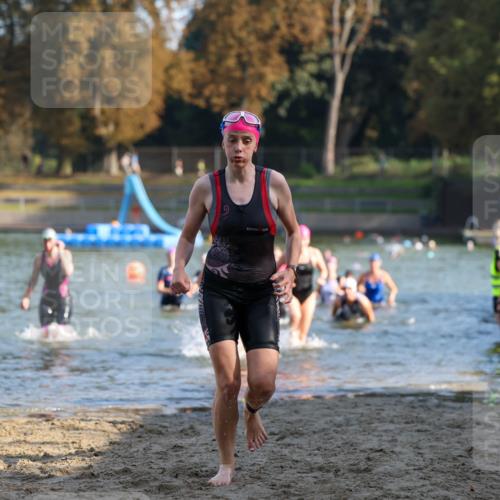 08.09.2024 - Stadtparktriathlon Michael Strokosch http://msf.ph/oto/7027937 08.09.2024 10:14:24 Schwimmen 274, 286, 303, 341, 354, 1936 meine-sportfotos.de