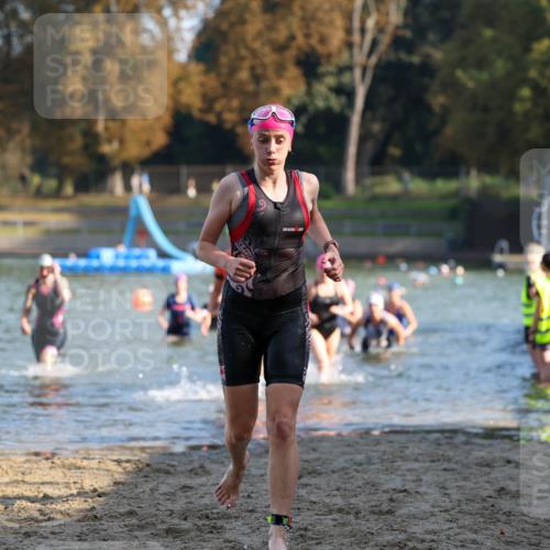 08.09.2024 - Stadtparktriathlon Michael Strokosch http://msf.ph/oto/7027941 08.09.2024 10:14:25 Schwimmen 274, 283, 286, 303, 321, 341, 354, 1936 meine-sportfotos.de