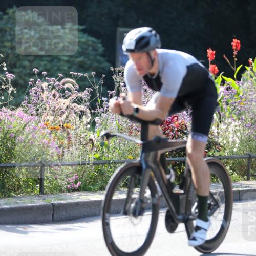 08.09.2024 - Stadtparktriathlon Zöllner http://msf.ph/oto/7028056 08.09.2024 10:58:38 Radfahren 404, 418, 426, 436, 514, 521, 554 meine-sportfotos.de