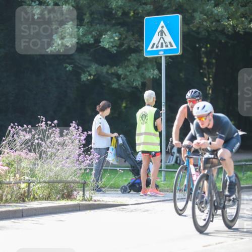 08.09.2024 - Stadtparktriathlon Zöllner http://msf.ph/oto/7028099 08.09.2024 10:58:54 Radfahren 335, 396, 403, 430, 452, 475, 533 meine-sportfotos.de