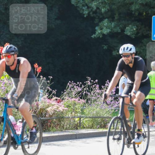 08.09.2024 - Stadtparktriathlon Zöllner http://msf.ph/oto/7028113 08.09.2024 10:58:55 Radfahren 335, 396, 403, 430, 452, 475, 533 meine-sportfotos.de