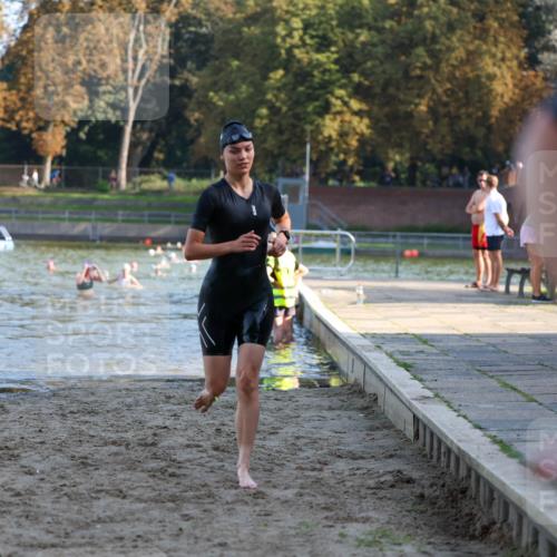 08.09.2024 - Stadtparktriathlon Michael Strokosch http://msf.ph/oto/7028118 08.09.2024 10:14:49 Schwimmen 282, 349 meine-sportfotos.de