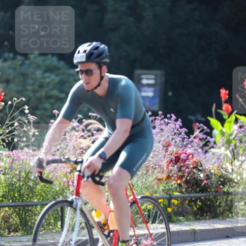 08.09.2024 - Stadtparktriathlon Zöllner http://msf.ph/oto/7028127 08.09.2024 10:58:57 Radfahren 335, 396, 403, 430, 452, 455, 475, 533 meine-sportfotos.de