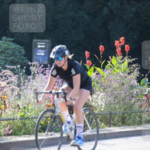 08.09.2024 - Stadtparktriathlon Zöllner http://msf.ph/oto/7028133 08.09.2024 10:58:57 Radfahren 335, 396, 403, 430, 452, 455, 475, 533 meine-sportfotos.de