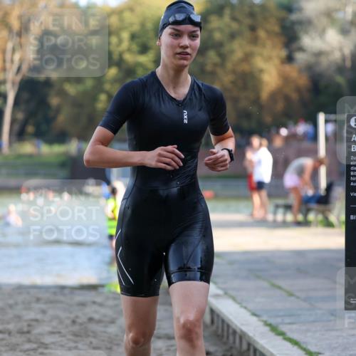 08.09.2024 - Stadtparktriathlon Michael Strokosch http://msf.ph/oto/7028137 08.09.2024 10:14:50 Schwimmen 349 meine-sportfotos.de