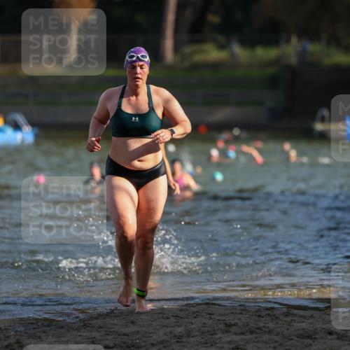 08.09.2024 - Stadtparktriathlon Michael Strokosch http://msf.ph/oto/7028154 08.09.2024 10:15:04 Schwimmen 268, 316 meine-sportfotos.de
