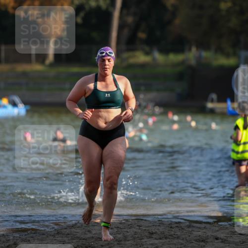 08.09.2024 - Stadtparktriathlon Michael Strokosch http://msf.ph/oto/7028160 08.09.2024 10:15:05 Schwimmen 268, 316 meine-sportfotos.de