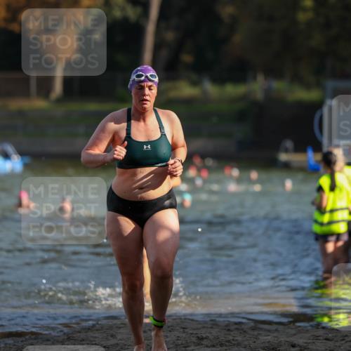 08.09.2024 - Stadtparktriathlon Michael Strokosch http://msf.ph/oto/7028166 08.09.2024 10:15:05 Schwimmen 268, 316 meine-sportfotos.de