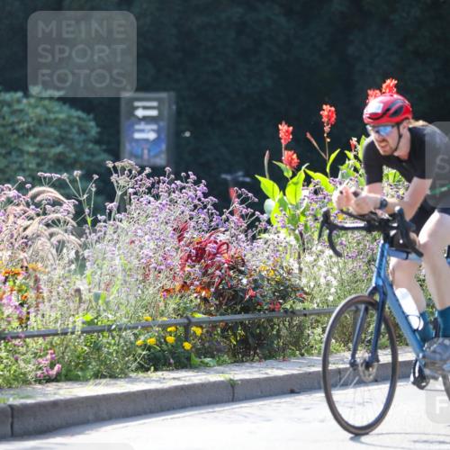 08.09.2024 - Stadtparktriathlon Zöllner http://msf.ph/oto/7028168 08.09.2024 10:59:16 Radfahren 329, 401, 413, 470, 524, 544 meine-sportfotos.de