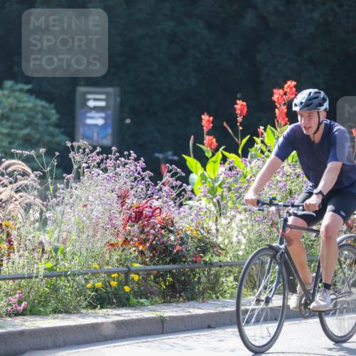 08.09.2024 - Stadtparktriathlon Zöllner http://msf.ph/oto/7028175 08.09.2024 10:59:18 Radfahren 329, 413, 462, 470, 513, 524 meine-sportfotos.de