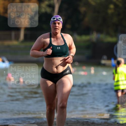 08.09.2024 - Stadtparktriathlon Michael Strokosch http://msf.ph/oto/7028176 08.09.2024 10:15:06 Schwimmen 268, 316 meine-sportfotos.de