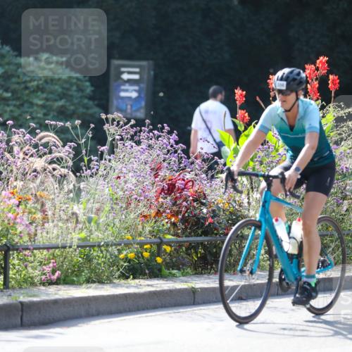 08.09.2024 - Stadtparktriathlon Zöllner http://msf.ph/oto/7028217 08.09.2024 10:59:30 Radfahren 356, 387, 390, 391, 402, 423, 428, 449, 462, 501, 513, 524 meine-sportfotos.de