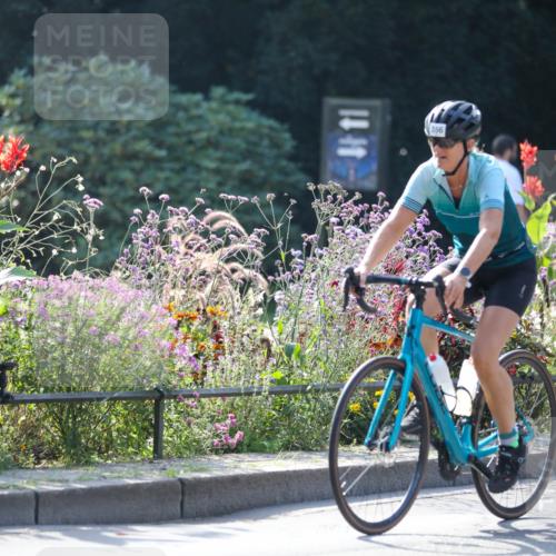 08.09.2024 - Stadtparktriathlon Zöllner http://msf.ph/oto/7028222 08.09.2024 10:59:30 Radfahren 356, 387, 390, 391, 402, 423, 428, 449, 462, 501, 513, 524 meine-sportfotos.de
