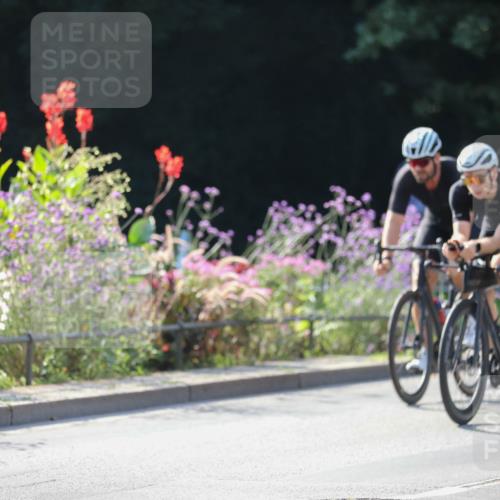08.09.2024 - Stadtparktriathlon Zöllner http://msf.ph/oto/7028266 08.09.2024 10:59:38 Radfahren 354, 355, 360, 362, 387, 390, 428, 449, 501, 531 meine-sportfotos.de