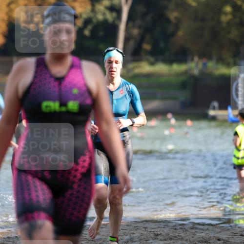 08.09.2024 - Stadtparktriathlon Michael Strokosch http://msf.ph/oto/7028304 08.09.2024 10:15:31 Schwimmen 266, 273, 289, 296, 315 meine-sportfotos.de