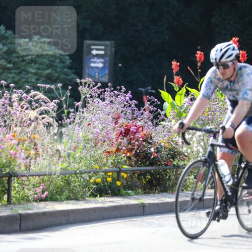 08.09.2024 - Stadtparktriathlon Zöllner http://msf.ph/oto/7028318 08.09.2024 10:59:53 Radfahren 315, 351, 367, 371, 434, 487, 547 meine-sportfotos.de