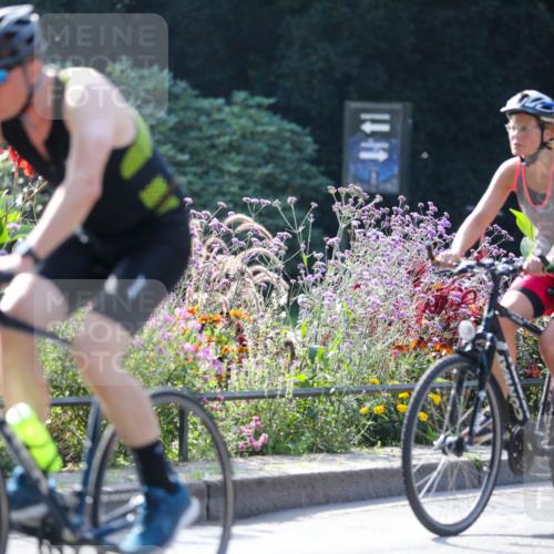 08.09.2024 - Stadtparktriathlon Zöllner http://msf.ph/oto/7028331 08.09.2024 10:59:55 Radfahren 315, 351, 367, 371, 434, 487, 541, 547 meine-sportfotos.de