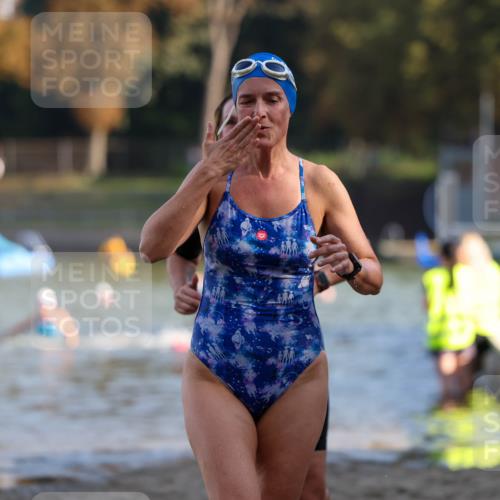 08.09.2024 - Stadtparktriathlon Michael Strokosch http://msf.ph/oto/7028381 08.09.2024 10:15:41 Schwimmen 266, 276, 315 meine-sportfotos.de