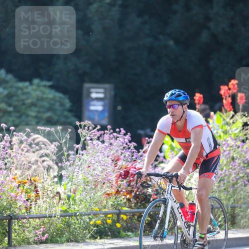 08.09.2024 - Stadtparktriathlon Zöllner http://msf.ph/oto/7028391 08.09.2024 11:00:12 Radfahren 437, 471, 494, 497, 529 meine-sportfotos.de