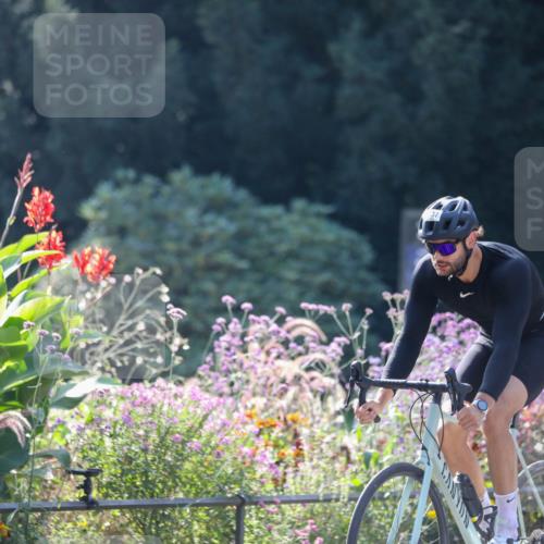 08.09.2024 - Stadtparktriathlon Zöllner http://msf.ph/oto/7028405 08.09.2024 11:00:15 Radfahren 408, 437, 471, 494, 497, 529 meine-sportfotos.de