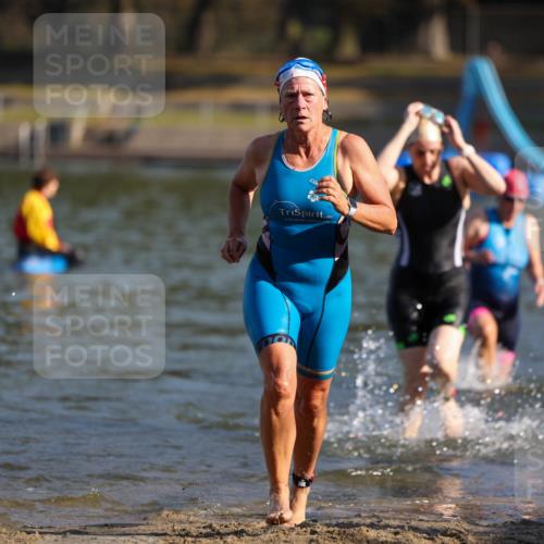 08.09.2024 - Stadtparktriathlon Michael Strokosch http://msf.ph/oto/7028416 08.09.2024 10:15:53 Schwimmen 265, 276, 320, 324, 343 meine-sportfotos.de