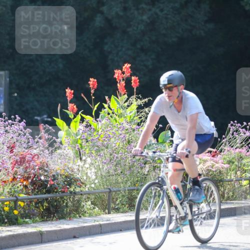 08.09.2024 - Stadtparktriathlon Zöllner http://msf.ph/oto/7028419 08.09.2024 11:00:20 Radfahren 276, 408, 415, 495, 497 meine-sportfotos.de