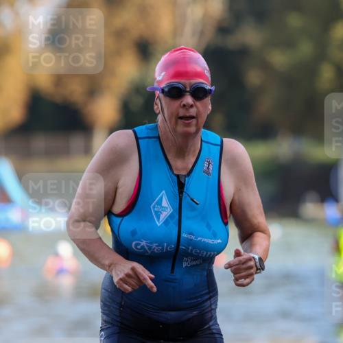 08.09.2024 - Stadtparktriathlon Michael Strokosch http://msf.ph/oto/7028526 08.09.2024 10:16:05 Schwimmen 320, 343 meine-sportfotos.de