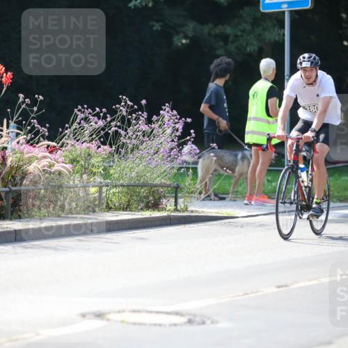 08.09.2024 - Stadtparktriathlon Zöllner http://msf.ph/oto/7028598 08.09.2024 11:01:20 Radfahren 380, 429, 440, 468, 469, 549 meine-sportfotos.de