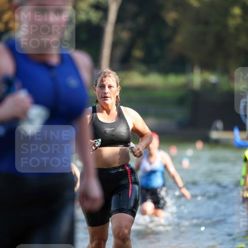 08.09.2024 - Stadtparktriathlon Michael Strokosch http://msf.ph/oto/7028599 08.09.2024 10:16:28 Schwimmen 280, 298, 317, 345, 360 meine-sportfotos.de
