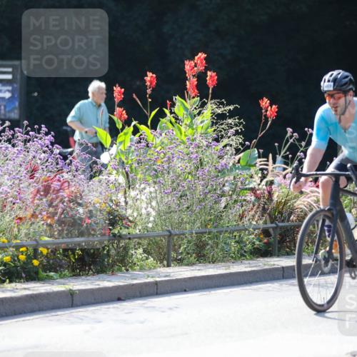 08.09.2024 - Stadtparktriathlon Zöllner http://msf.ph/oto/7028605 08.09.2024 11:01:27 Radfahren 440, 447, 468, 469, 526, 552 meine-sportfotos.de
