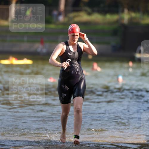 08.09.2024 - Stadtparktriathlon Michael Strokosch http://msf.ph/oto/7028669 08.09.2024 10:16:36 Schwimmen 280, 317 meine-sportfotos.de