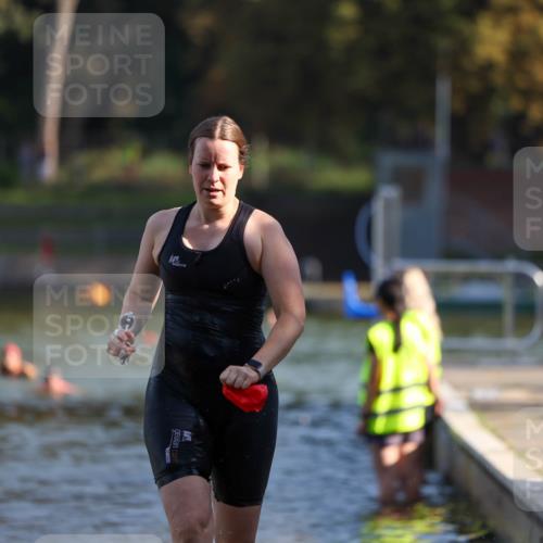 08.09.2024 - Stadtparktriathlon Michael Strokosch http://msf.ph/oto/7028687 08.09.2024 10:16:38 Schwimmen 280 meine-sportfotos.de