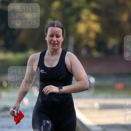 08.09.2024 - Stadtparktriathlon Michael Strokosch http://msf.ph/oto/7028701 08.09.2024 10:16:40 Schwimmen 280 meine-sportfotos.de
