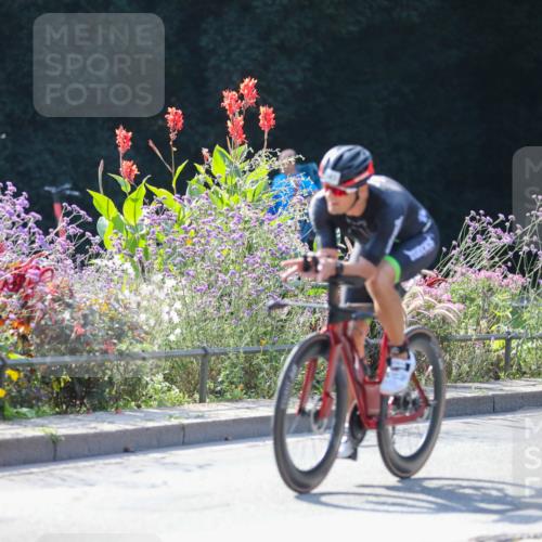 08.09.2024 - Stadtparktriathlon Zöllner http://msf.ph/oto/7028711 08.09.2024 11:02:11 Radfahren 285, 451, 458, 543 meine-sportfotos.de