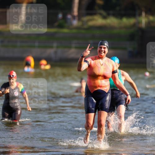 08.09.2024 - Stadtparktriathlon Michael Strokosch http://msf.ph/oto/7028724 08.09.2024 10:17:01 Schwimmen 281, 347 meine-sportfotos.de