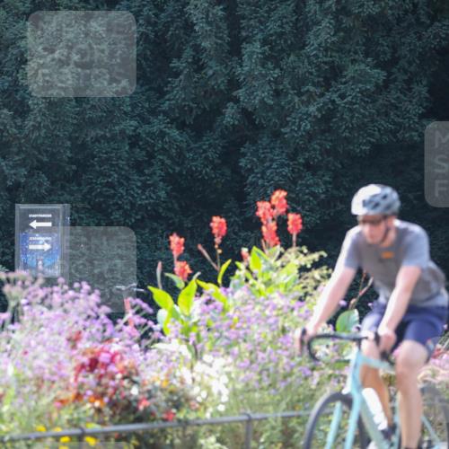 08.09.2024 - Stadtparktriathlon Zöllner http://msf.ph/oto/7028728 08.09.2024 11:03:33 Radfahren 389, 410, 482, 516 meine-sportfotos.de