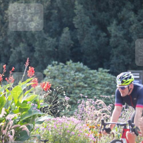 08.09.2024 - Stadtparktriathlon Zöllner http://msf.ph/oto/7028737 08.09.2024 11:03:36 Radfahren 389, 410, 482, 516 meine-sportfotos.de