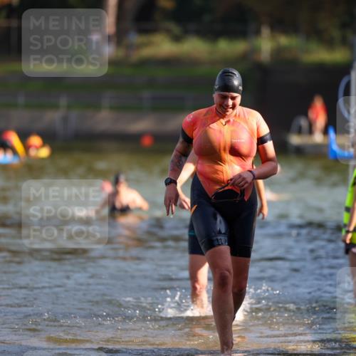 08.09.2024 - Stadtparktriathlon Michael Strokosch http://msf.ph/oto/7028738 08.09.2024 10:17:03 Schwimmen 281, 329, 347 meine-sportfotos.de