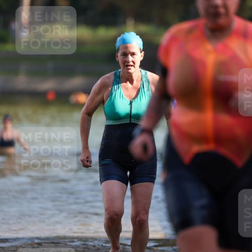 08.09.2024 - Stadtparktriathlon Michael Strokosch http://msf.ph/oto/7028759 08.09.2024 10:17:06 Schwimmen 281, 329, 347 meine-sportfotos.de
