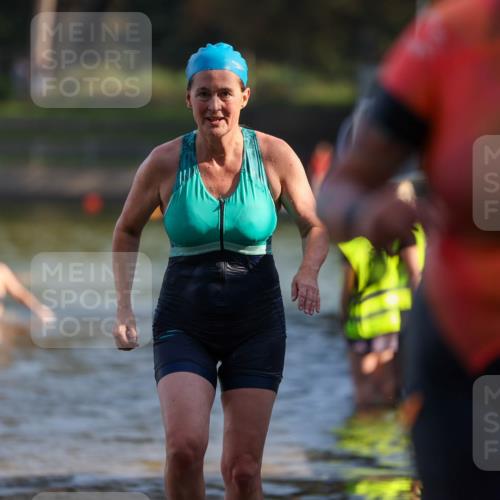 08.09.2024 - Stadtparktriathlon Michael Strokosch http://msf.ph/oto/7028764 08.09.2024 10:17:07 Schwimmen 281, 329, 347 meine-sportfotos.de