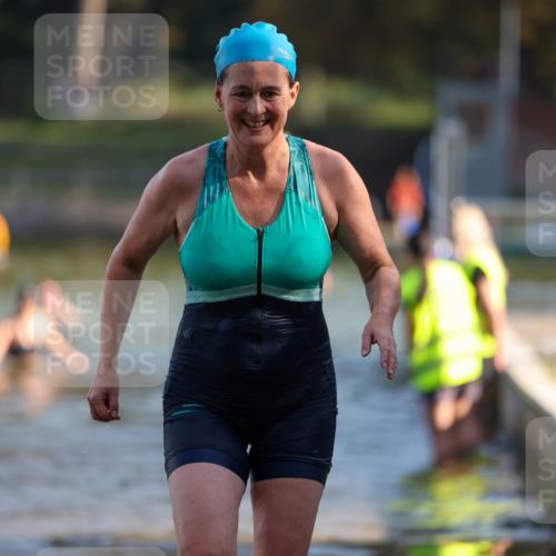 08.09.2024 - Stadtparktriathlon Michael Strokosch http://msf.ph/oto/7028772 08.09.2024 10:17:08 Schwimmen 281, 329, 347 meine-sportfotos.de